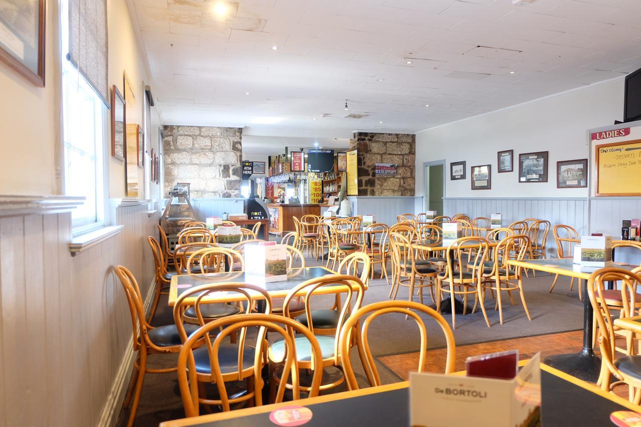 The Caledonian Inn Port Fairy Exterior foto